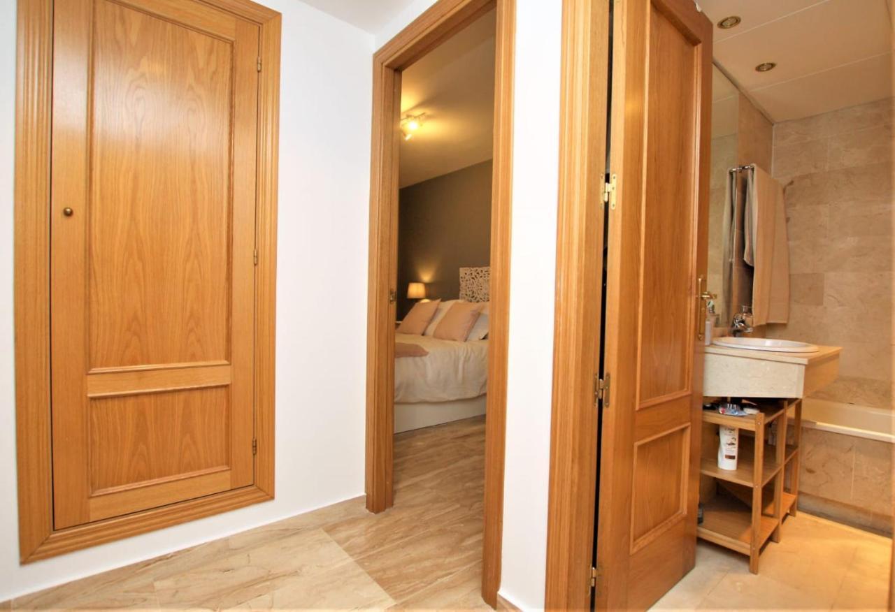 Apartamento Beachfront La Jacaranda Marbella Exterior photo
